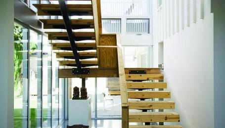 开门见楼梯的破解方法