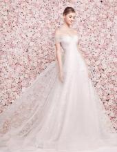 十二星座最适合的婚纱